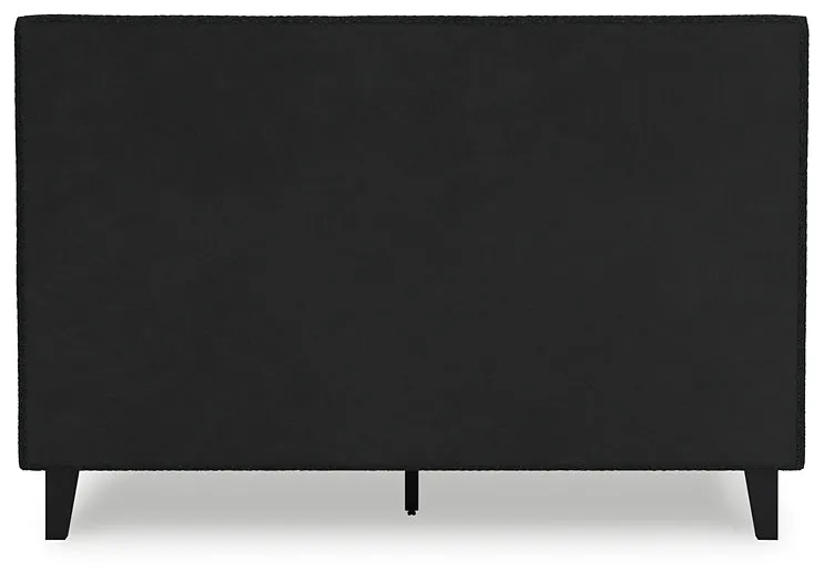 Cadmori Queen Upholstered Bed with 2 Nightstands