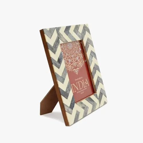 CASA DECOR Resin Chevron Photo Frame - Small For Home & Office Decor | Table Top Photo Frame | Standing Photo Frame Couple Gifts Valentine 4x6