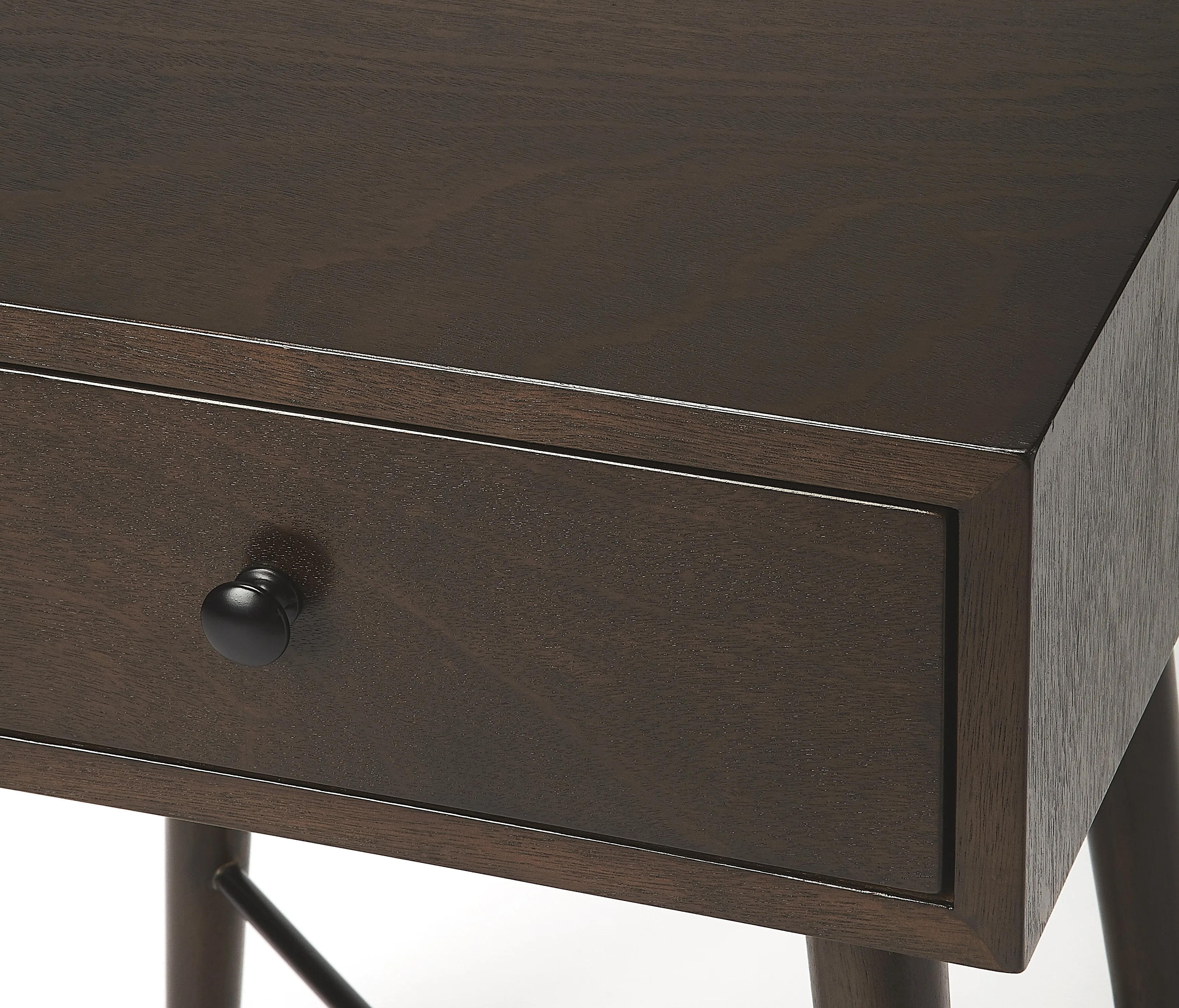 Delridge Coffee & Nightstand in Dark Brown  3791403