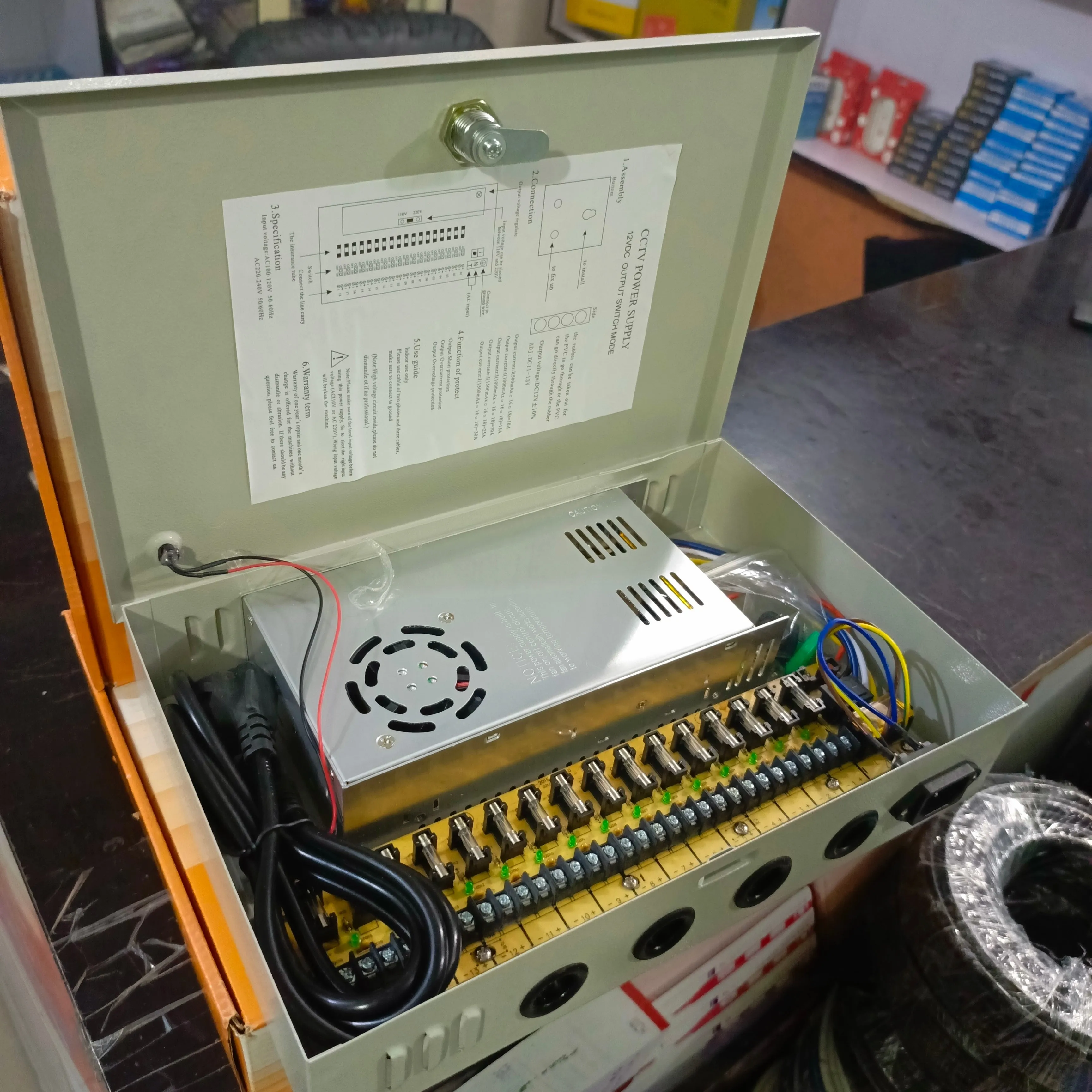 GENERIC 16-Way CCTV Power Supply Box - Brand New