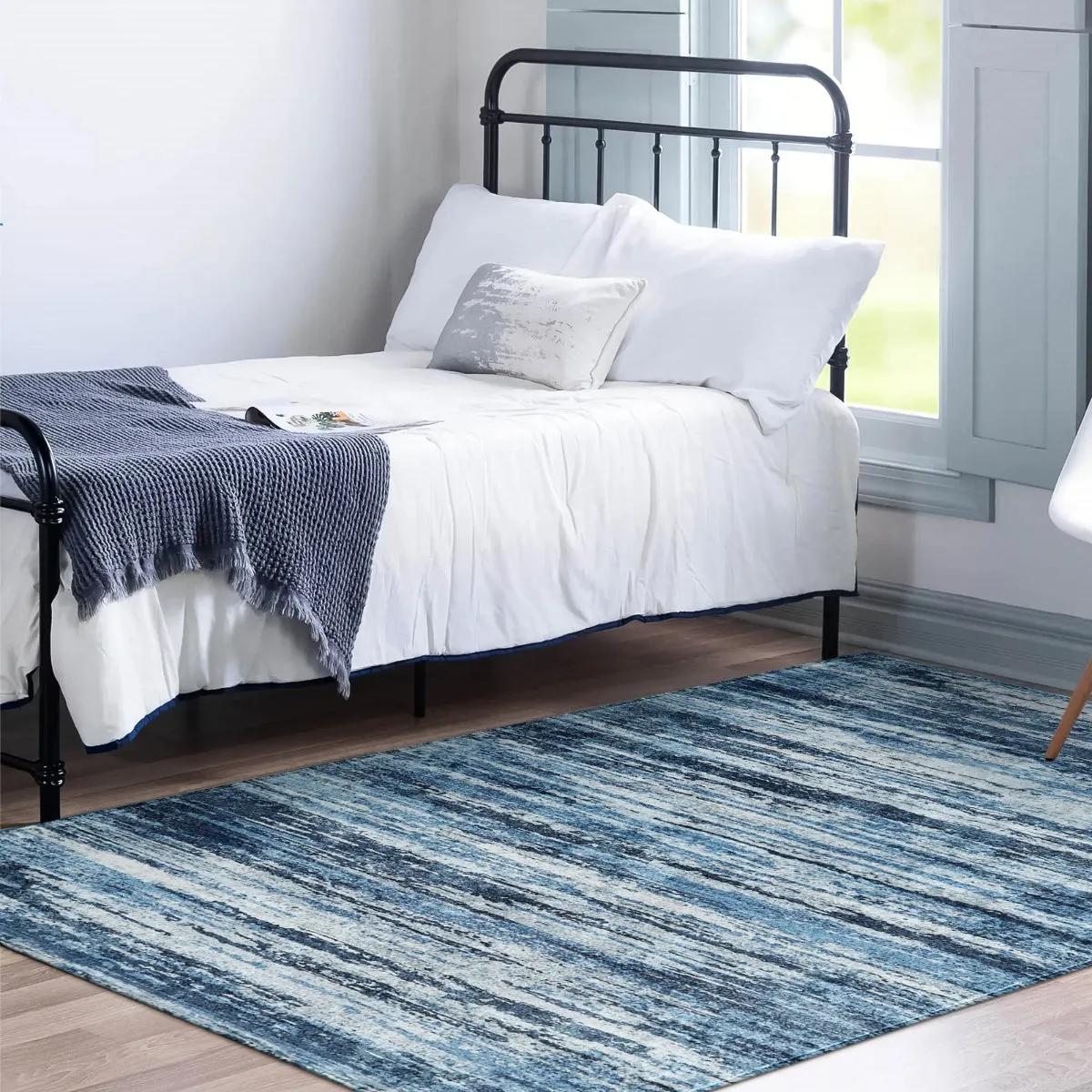 Nadia Modern Ombre Abstract Blue Area Rug