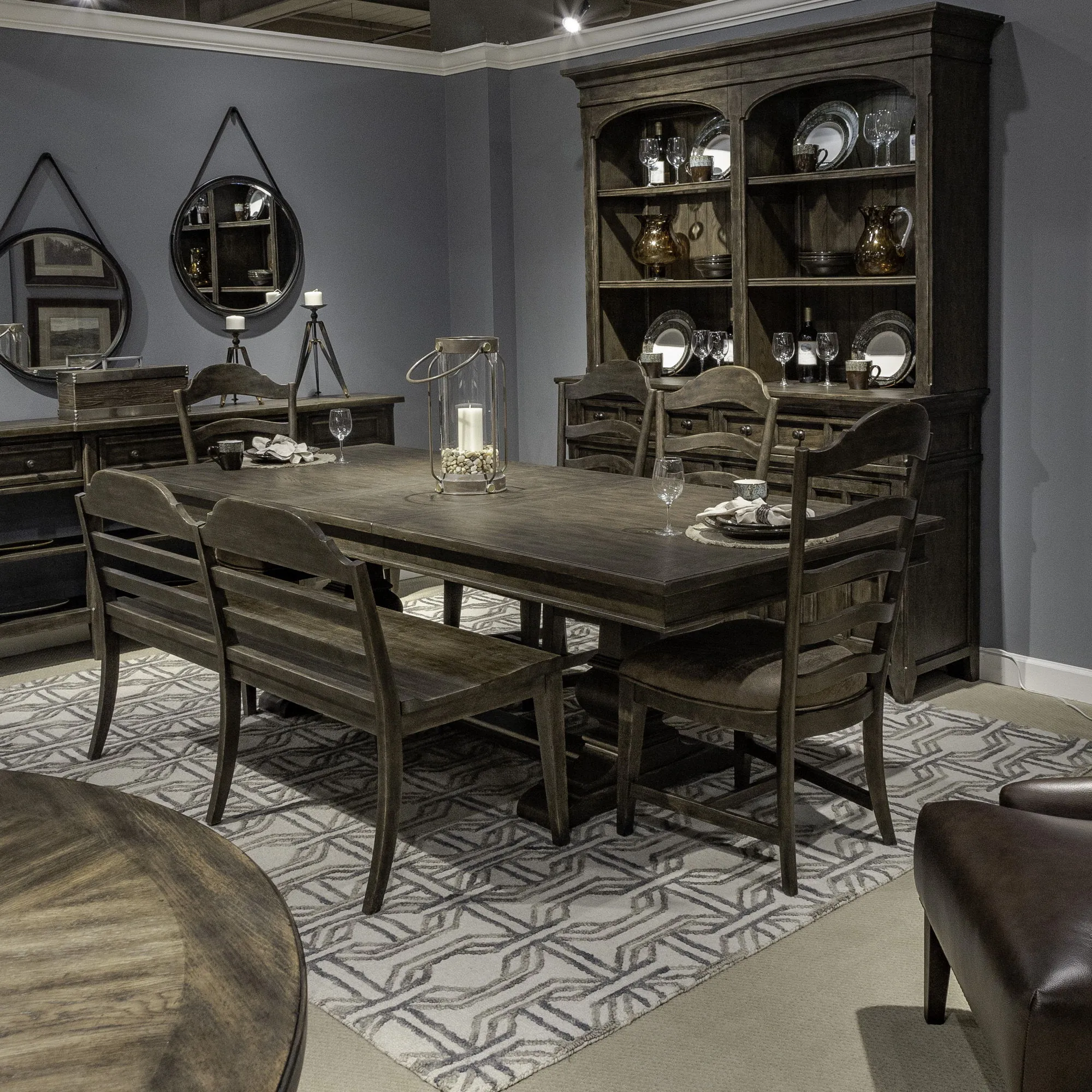 Paradise Valley - Trestle Table Set