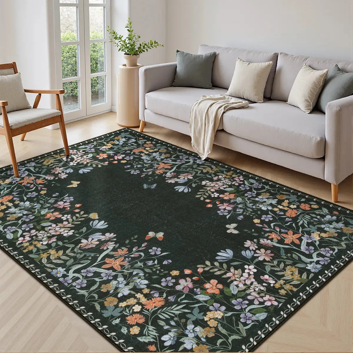 Solene Modern Blooming Floral Garden Black Area Rug