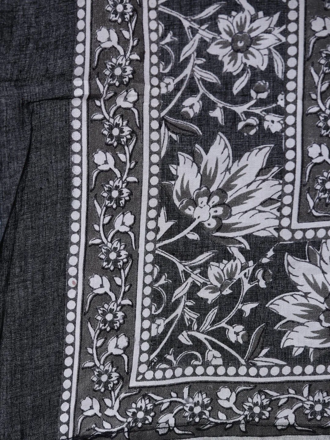 Women Black & Whites Floral Printed Straight Kurta With Palazo & Dupatta